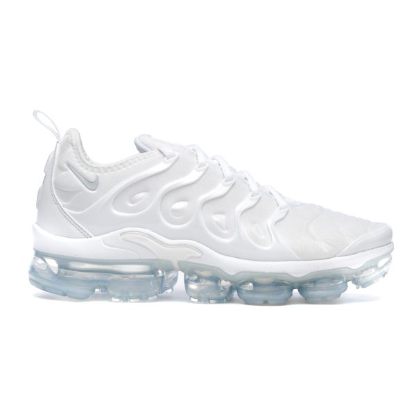 NIKE VAPORMAX PLUS 924453-100 2