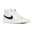 Nike BLAZER MID '77 VNTG BQ6806-100