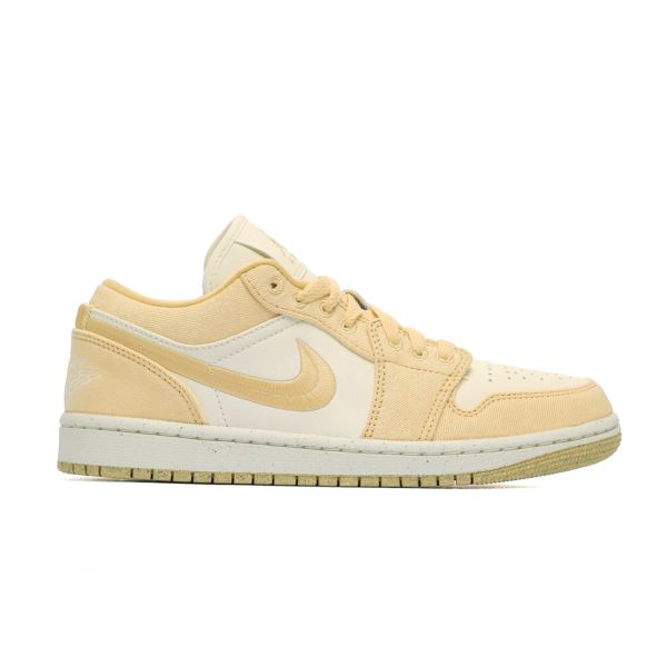 Nike AIR JORDAN 1 LOW SE TEAM W FN3722-701 2
