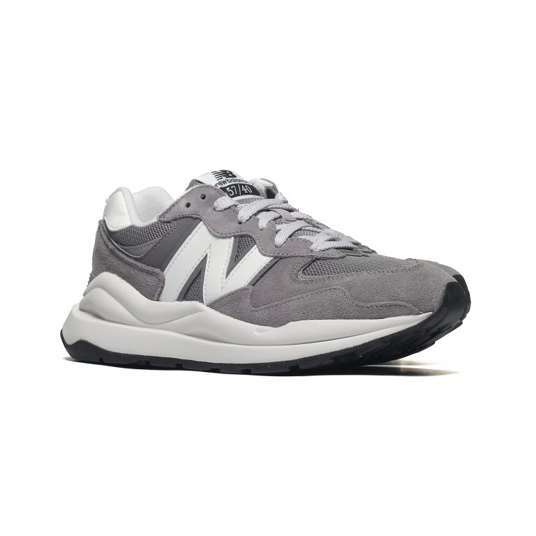New Balance  M5740VPB